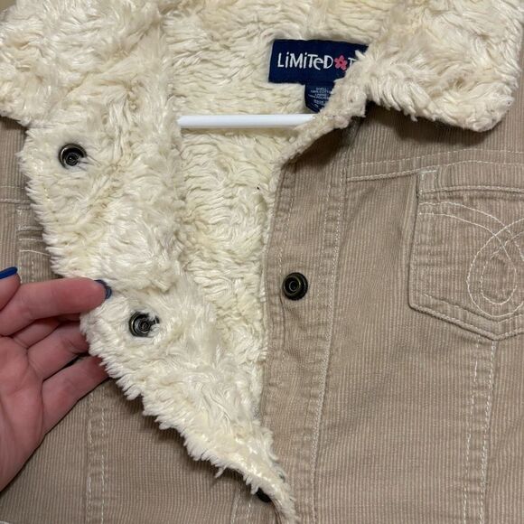Limited Too Girls Tan Ivory Corduroy Vest Faux Fur Size Small - Picture 6 of 8